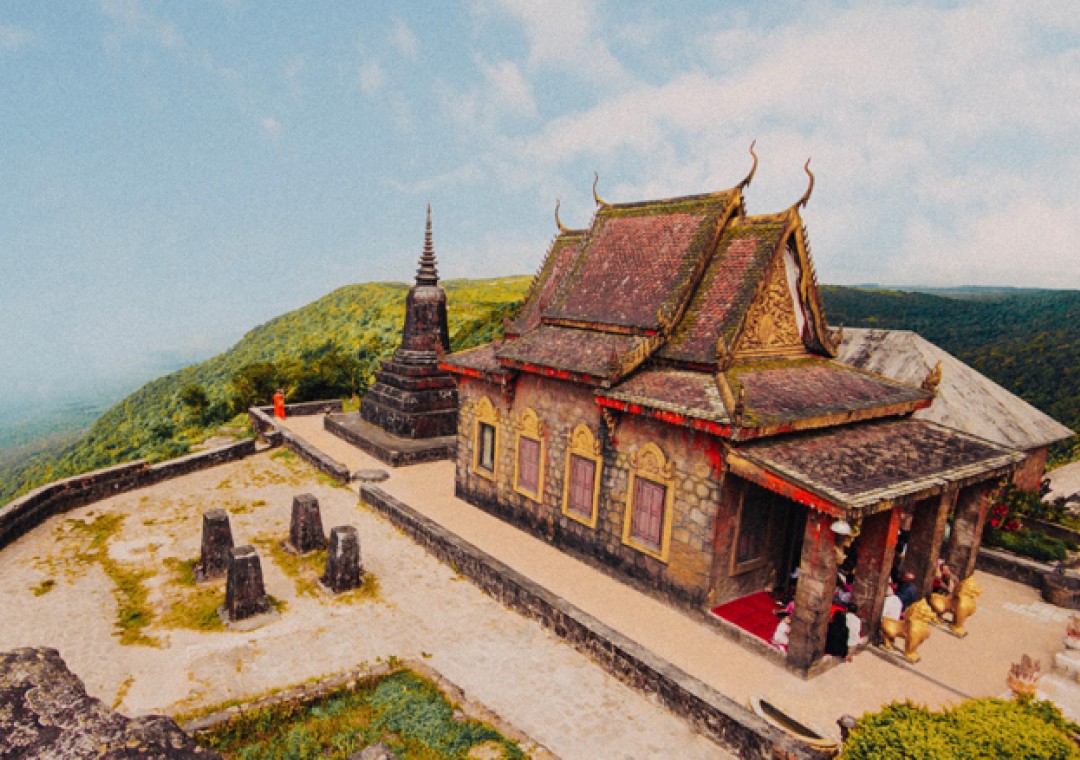 Mountain and cultural tourism illustration for Kampot